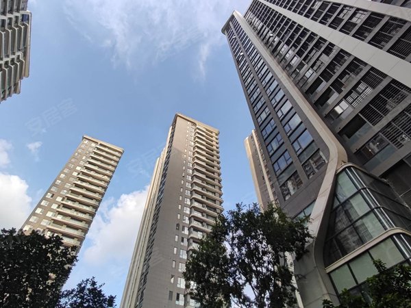 广州白云黄石首开龙湖天奕龙湖天奕 3房2厅3卫 豪华装修 南向 随时
