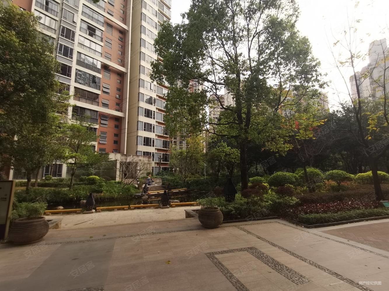 阳江房产网>阳江二手房>江城二手房>新都汇二手房>保利罗兰香谷>