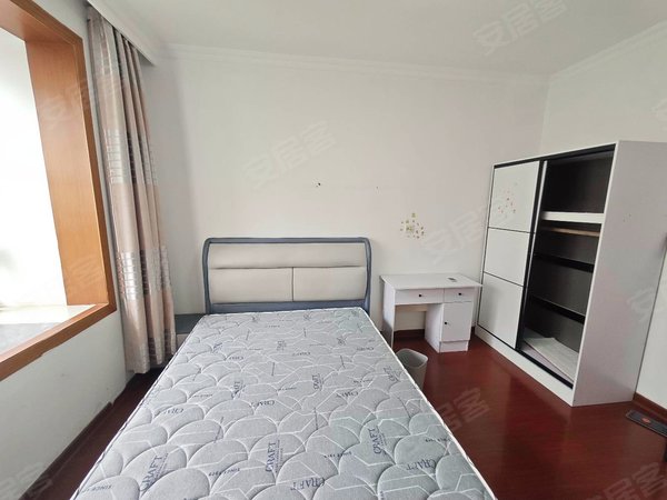 无锡滨湖胡埭富安花园a区出租 富安花园 三室一厅 可押一付一 随时