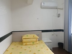铜仁碧江碧江城区锦江广场旁第一商业大道单身公寓一室一卫(可押一付一)出租房源真实图片