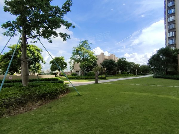 珠海斗门白蕉龙光玖龙湖龙光玖龙湖 3室2厅1卫 89平 电梯房 精装修