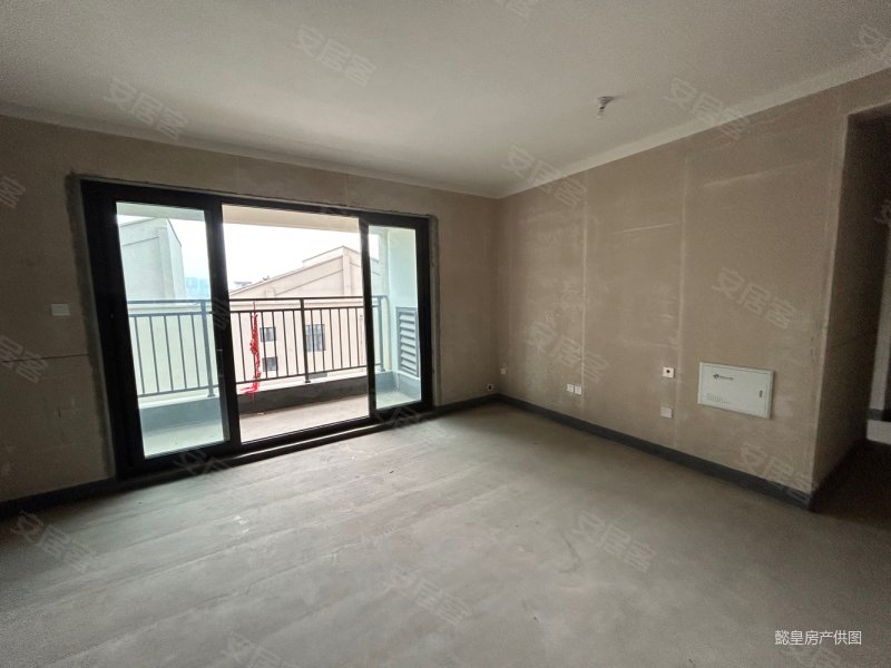 建业龙府伊川网红小区建业重资产南北通透三室