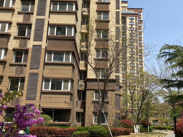 青岛城阳流亭龙湖滟澜海岸大方居龙湖大方居可以养小宠物的房子套一两