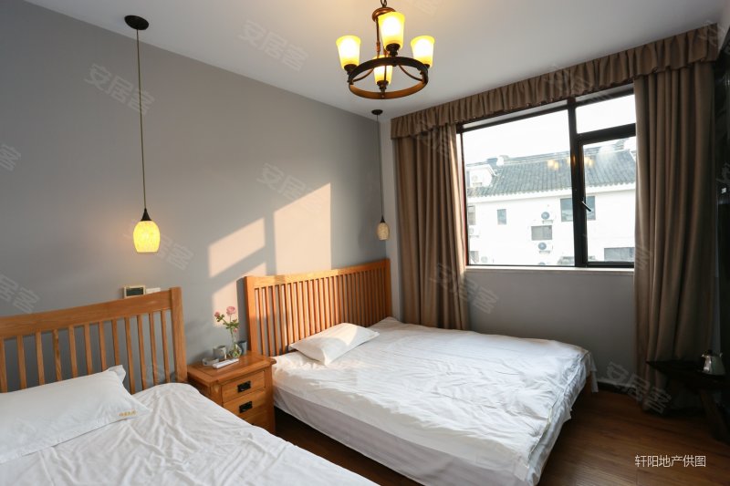 梧桐栖凤商苑7室2厅8卫390万190平方米