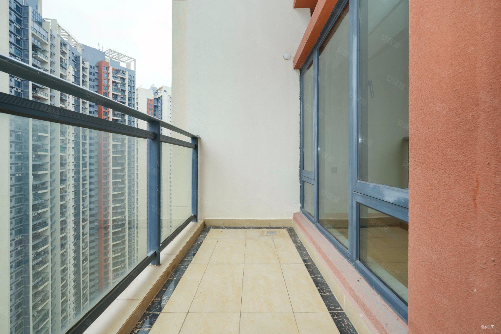 佳兆业城市广场(三期)3室1厅2卫89㎡南450万