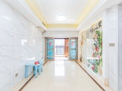 深圳龙岗坂田华为旁精装三房美宅 十号线地铁口旁 高楼层东南向随时入住出租房源真实图片