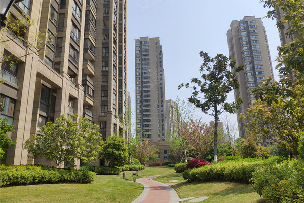 南京小区 栖霞小区 仙林湖小区 保利罗兰春天 保利罗兰春天怎么样