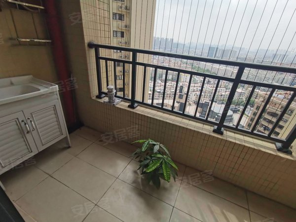 佛山南海黄岐珠水豪庭钥匙看房 价格实惠 房子干净 配套齐全!