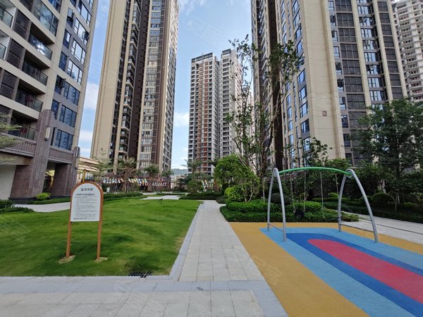 深圳龙岗龙城国际恒大锦苑恒大景苑中高层全新配置看小区花园泳池的