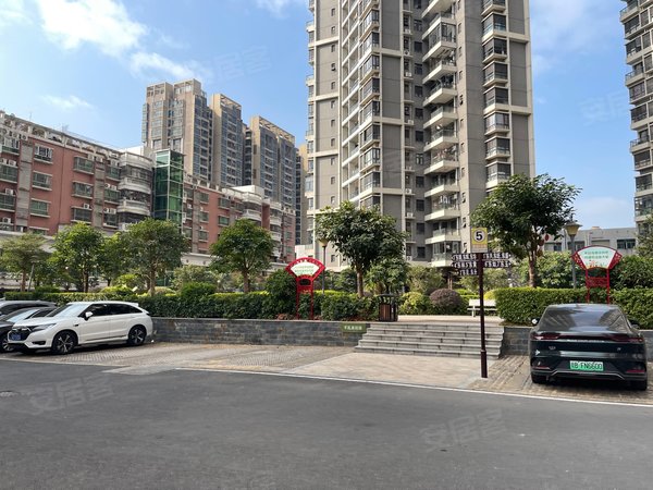 东莞凤岗雁田东江花园(凤岗)凤岗车站旁 东江花园2室2厅1卫 南北通透