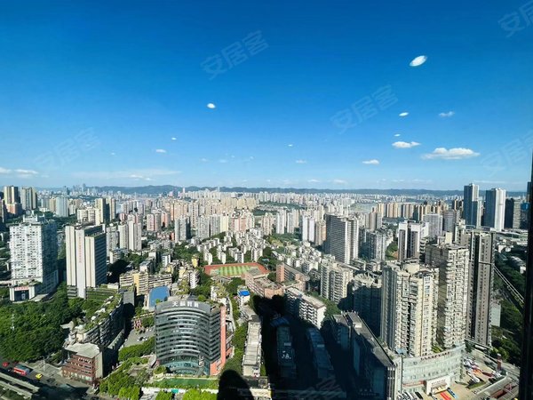 重庆九龙坡奥体中心中新城上城国际公寓袁家岗轻轨旁 重医对面 新出