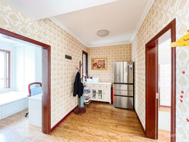 急售北京街新开路封闭小区精装修拎包入住南北通厅有钥匙 急急,润德