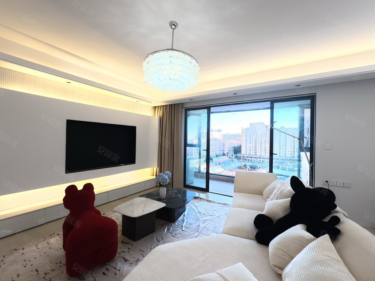 西苑附近精装修四室两厅 押一付一实拍图 无中介拎包入住