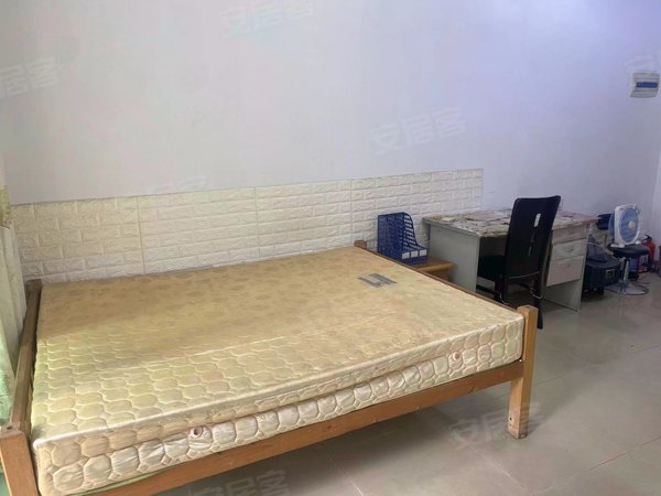 广州黄埔开发西区尚品华庭开发区东基单间出租 1200 有电梯,配套齐