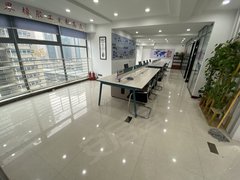 郑州郑东新区众意西路CBD地铁口龙湖大厦 面朝玉米楼 精装四隔间带家具 停车方便出租房源真实图片