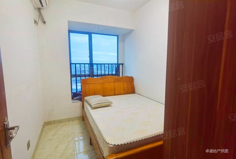 大朗松湖朗苑精装3房送部分家具随时看房随时签约