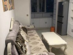 阜新海州海州城区东市场附近两室一厅3楼环境好位置佳拎包即住出租房源真实图片