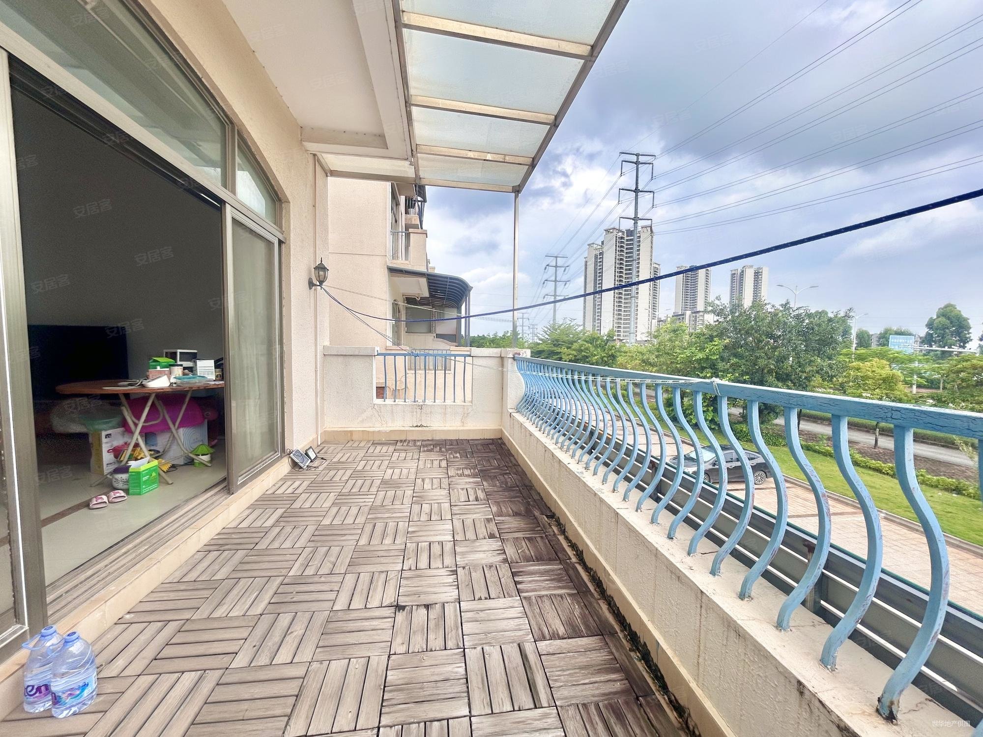 茂名碧桂园4室2厅3卫198㎡南北75.8万