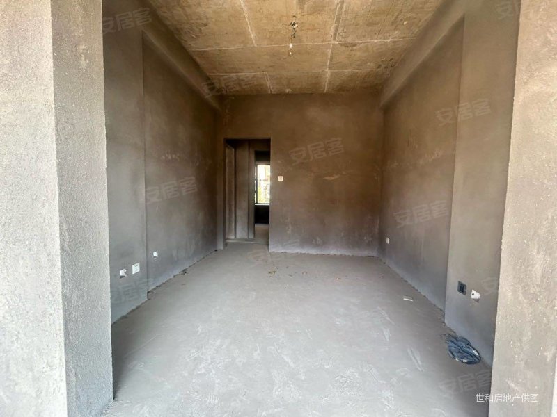 北城龙须园(公寓住宅)4室2厅2卫132㎡南北43万