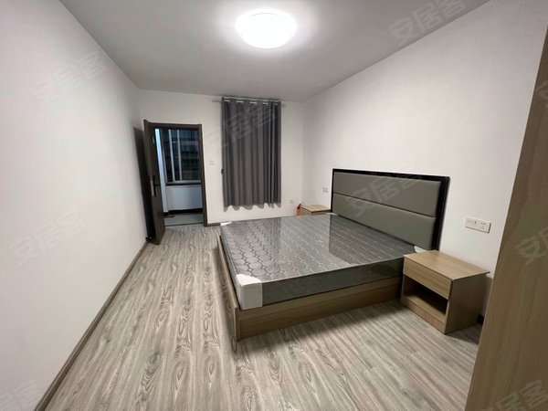 【多图】海昌大厦,海宁市区租房,工人路,南关厢旁精装一室出租,押一付