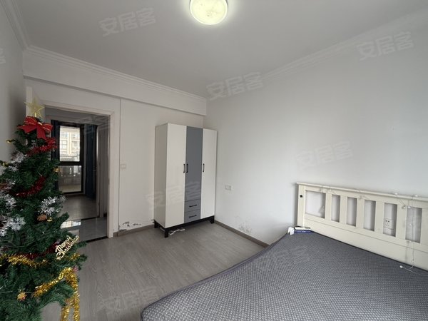 海宁长安镇农发区聚东德胜府德胜府，三室两厅一卫，燃气热水器，家具家电齐全，拎包入住出租房源真实图片