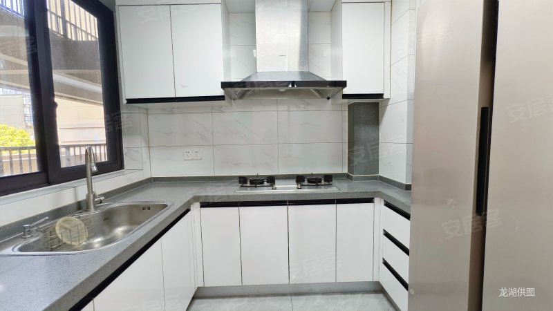 九龙仓御玺 临南长街 精装三居 无遮挡 自住首售