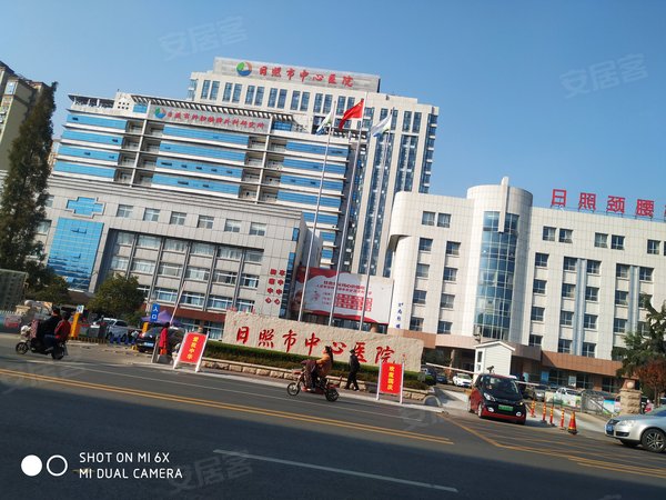 荣安广场太阳城万达影城中医医院百货大楼