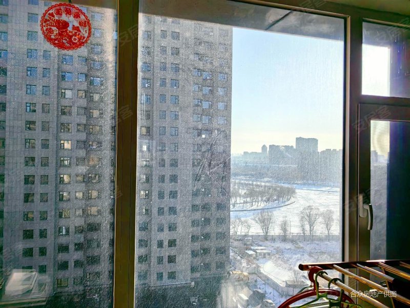 高格蓝湾带车库精装拎包入住近地铁轻轨赫行52中吉大