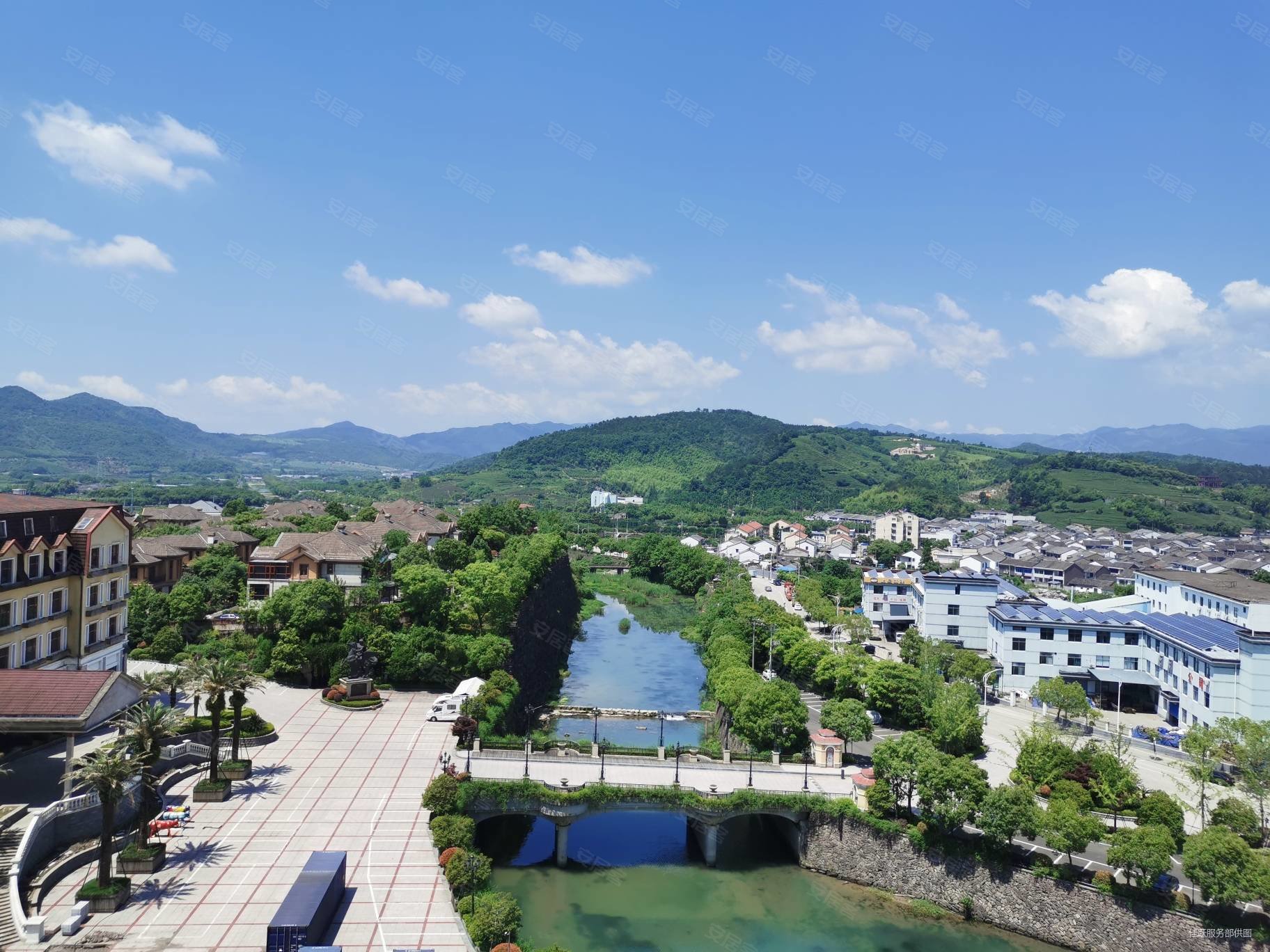 亚隆它山郡2室2厅1卫87.79㎡南北145万