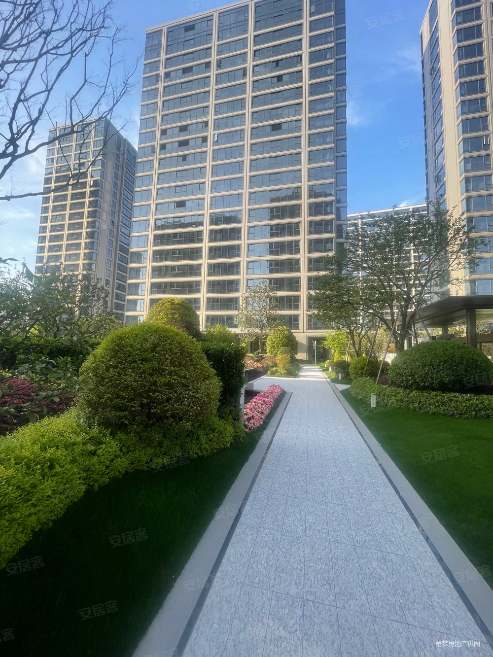 急卖急卖专做滨江誉品房源多多欢迎咨询