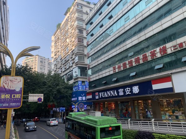 重庆万州高笋塘孙家书房路2,18,24号小区高笋塘 电梯房 卫校附近 两室