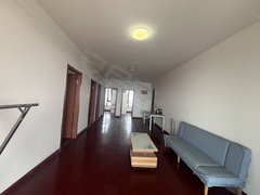 嘉兴平湖新埭新埭融创江南悦简装三房1800,距工业园区近,小区环境好出租房源真实图片