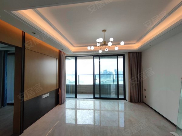 广州南沙金洲颐德湾尚颐德湾尚,142方,四房两卫,高楼层,租6500月出租