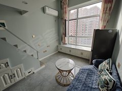 乌鲁木齐天山碱泉街带空调，只租1500，世界冠郡30平两层公寓，拎包入住随时看出租房源真实图片
