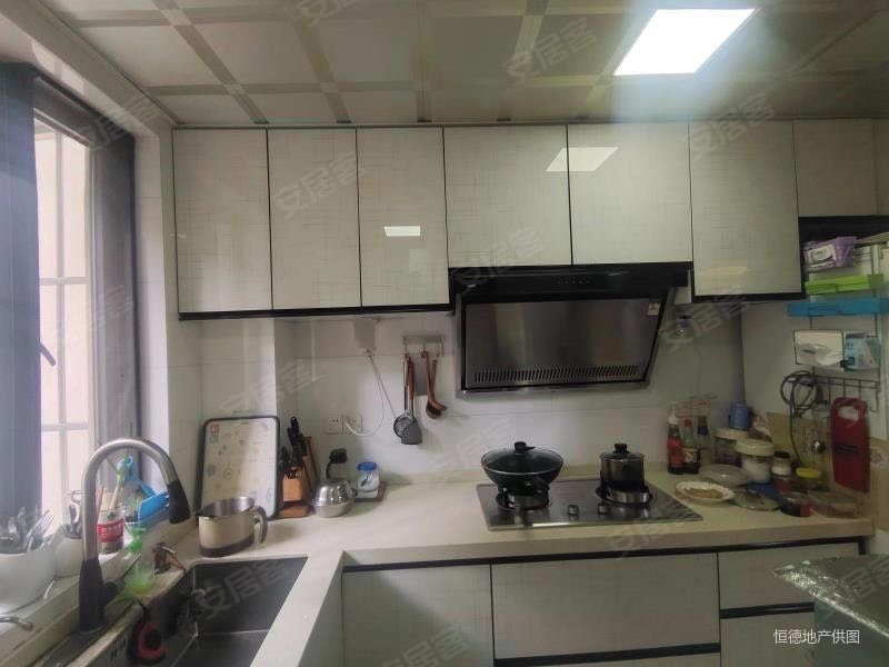 南翔 带电梯 出行方便 双卫生间 商业配套齐全 商品房,永翔佳苑(东区)