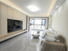林芝巴宜民俗步行街幸福小区三室,精装修,家具家电齐全,品牌家具家电出租房源真实图片