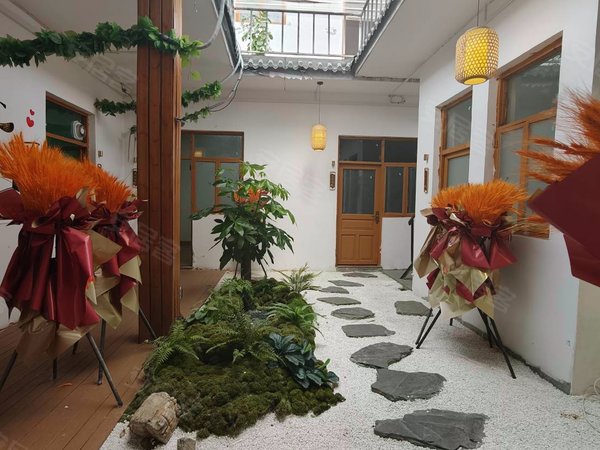【多图】三里庄花园小区,通达路租房,实拍 市区网红四合院 上下两层 带全套家具家电 私厨 酒馆等,兰山租房-临沂58安居客
