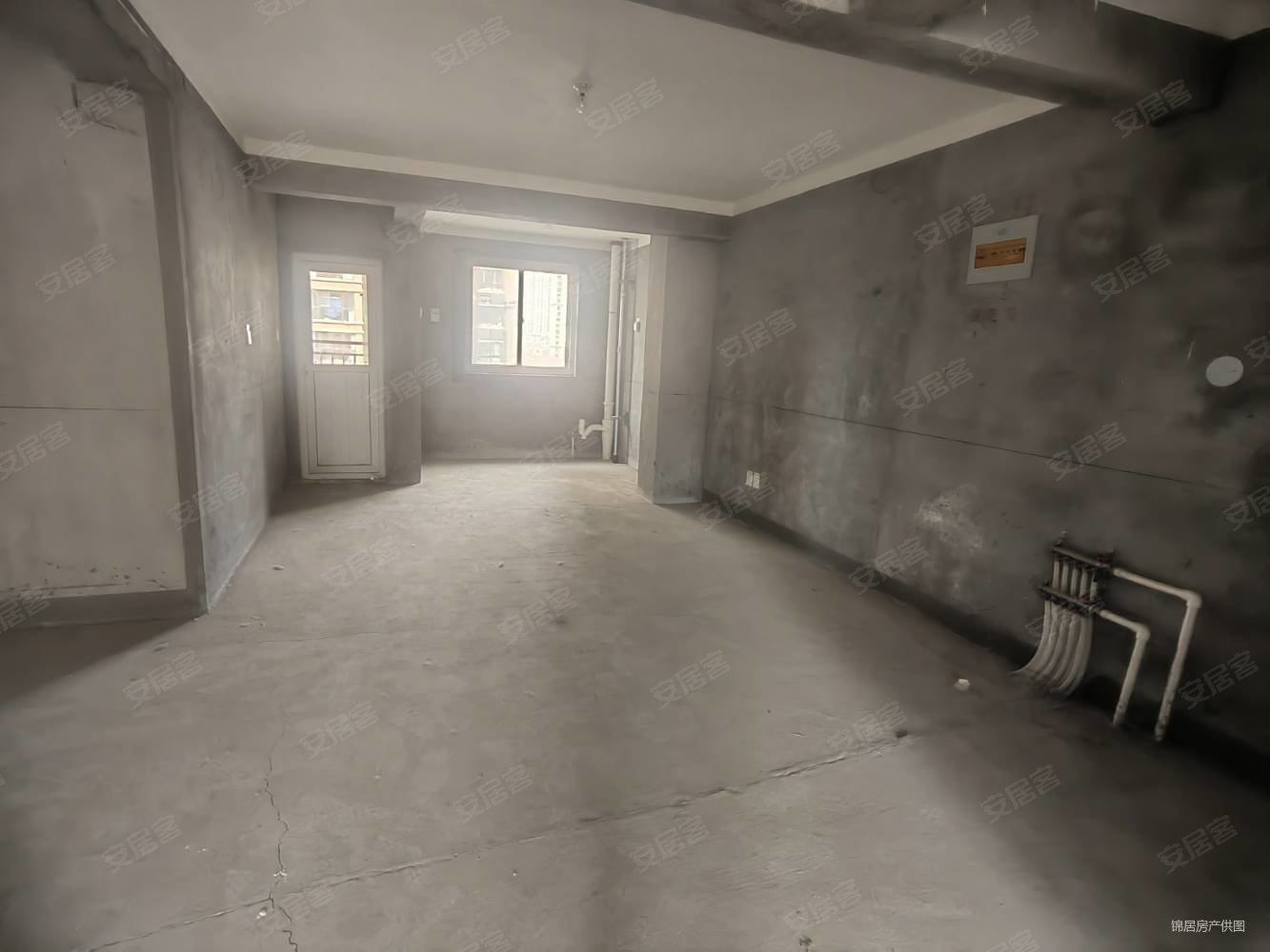 佳田未来城3室2厅2卫147㎡南北68万