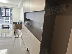 周口川汇沙河北急租 实拍文昌万达旁，佳利精装三室，家具家电齐全，拎包入住出租房源真实图片