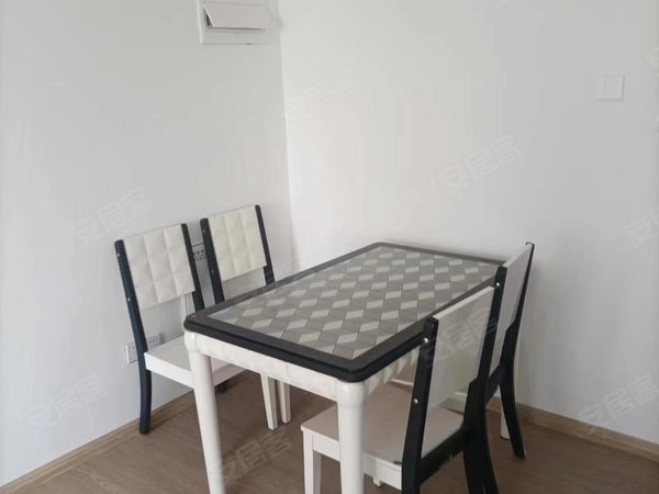 宁波北仑霞浦悦虹华庭悦虹华庭 霞浦地铁站对面 3室2厅1卫  精装修