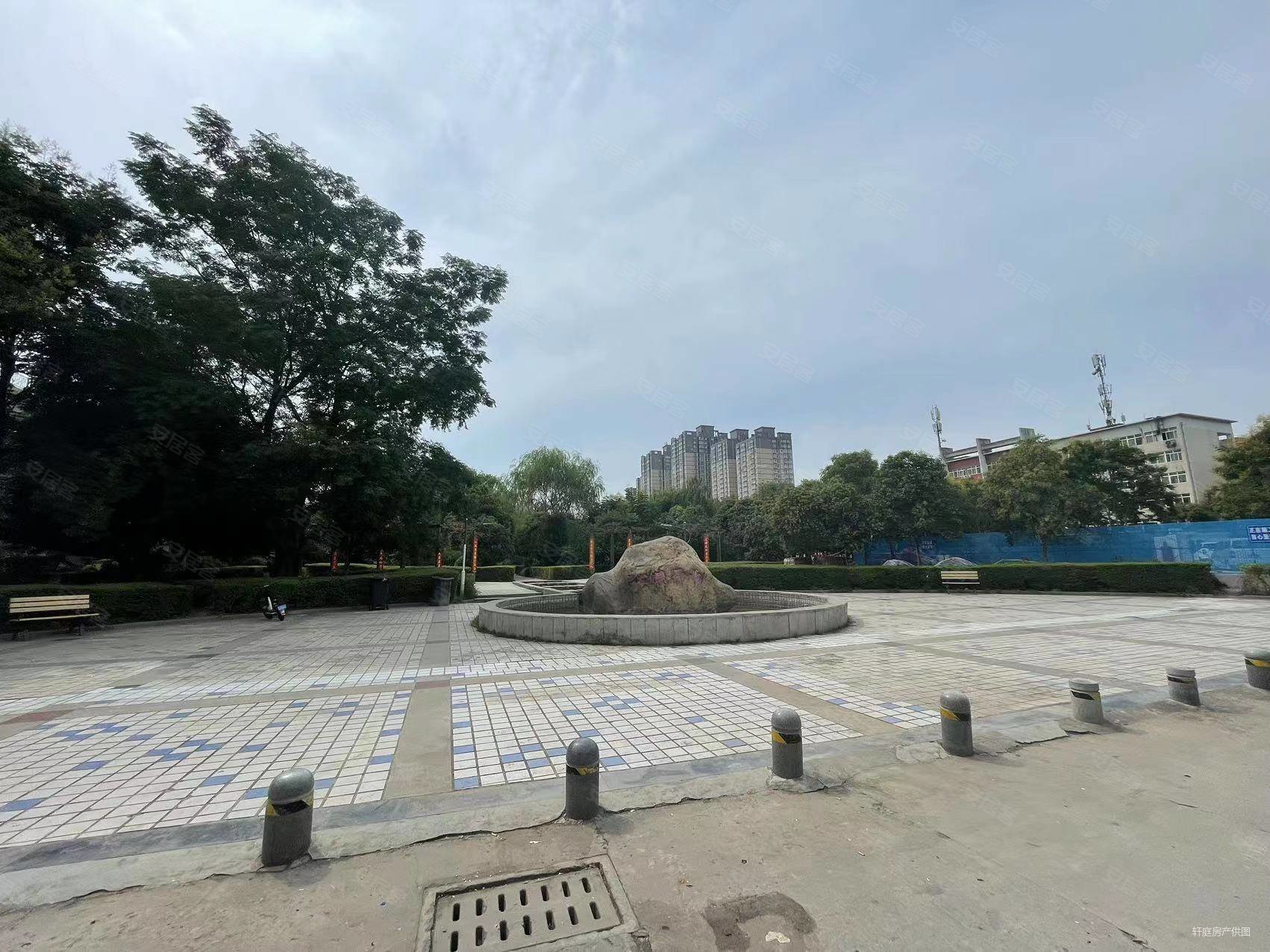 西安房产网>西安二手房>高陵二手房>泾河工业园二手房>车城温泉花园>