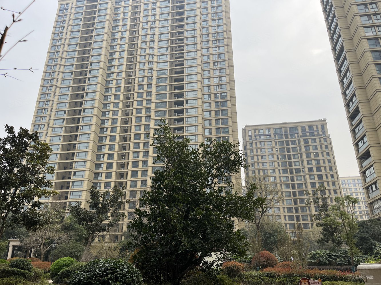 地铁口翠屏诚园精装四室两卫急售砂之船云台天境