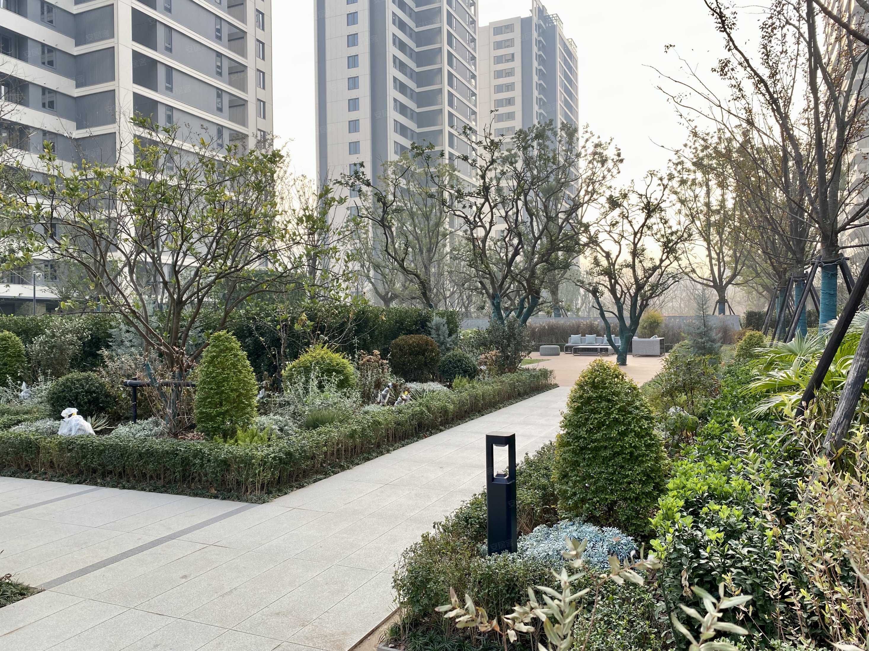 品质豪宅滨河鸣翠中庭大平层新出