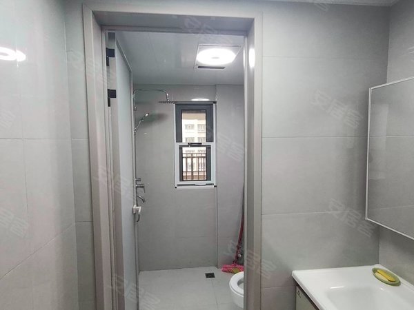 徐州新沂建邺路高铁花园高铁花园精装三室家具家电齐全拎包入住出租房源真实图片