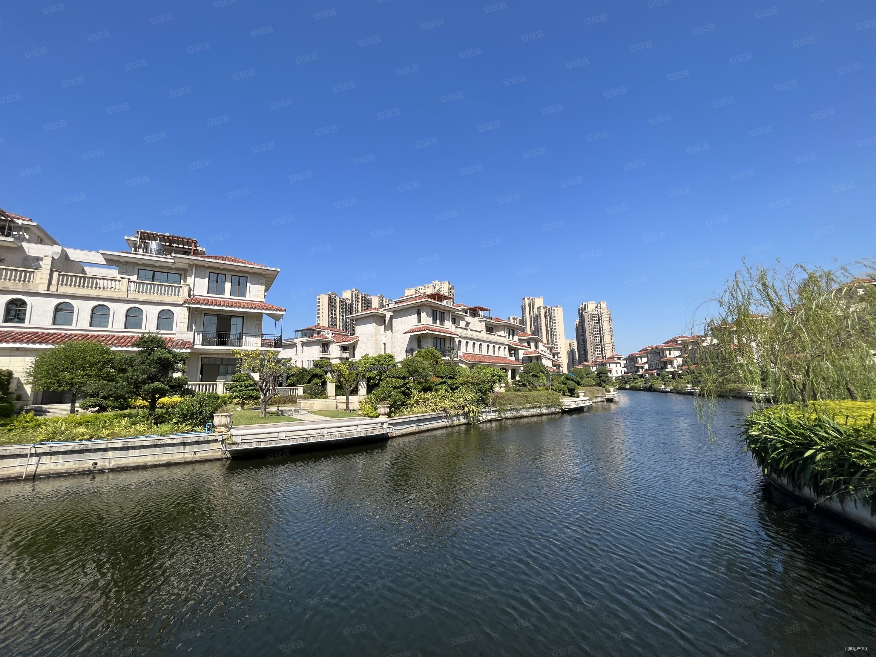 背山面海,南沙湾御苑(别墅)二手房,1680万,5室2厅,4卫,418平米-广州