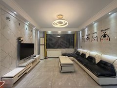 株洲天元工业大学新校区河西 体育中心 型格广场 中大城 豪装三房 家电齐全 拎包住出租房源真实图片