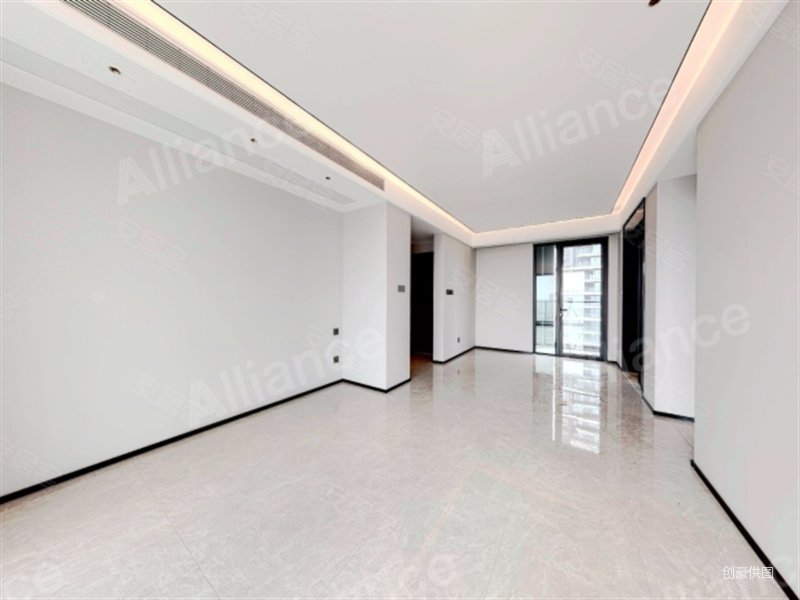 万科臻湾汇精装交付 前排视野开阔 看房方便,蓝光黑钻二手房,330万,3