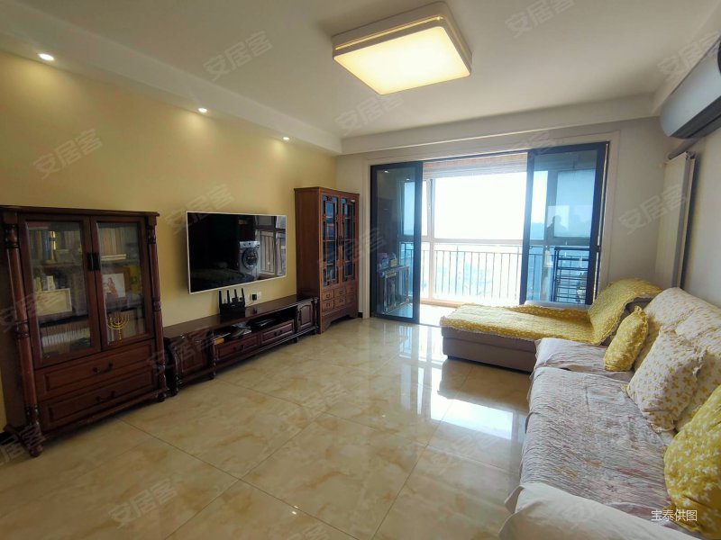 万科新淮旁保利鑫城精装三室南北通透