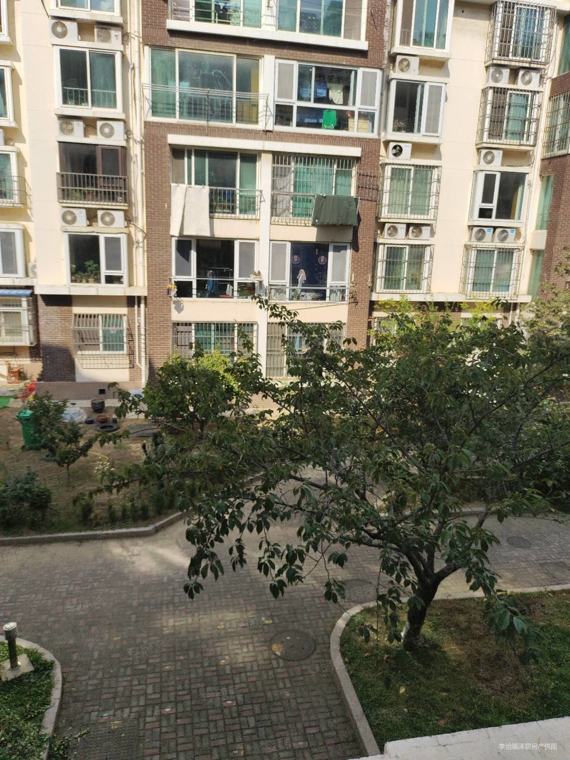 急售永平路地铁口海信北苑风景5楼100平155万