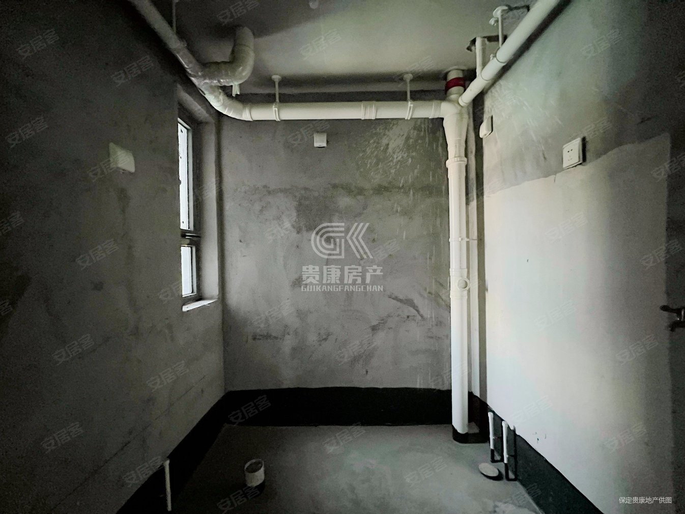 直隶新城水郡3室2厅2卫136㎡南北126万